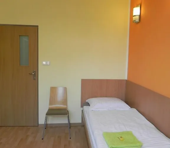 Hostel Osrodek Innowacja *