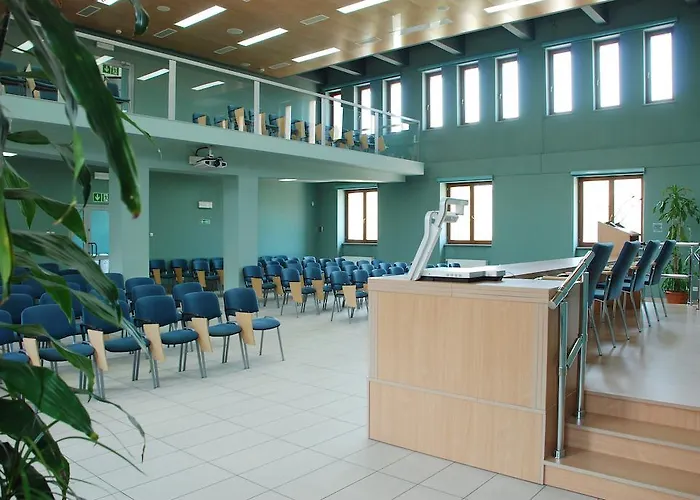 Hostel Osrodek Innowacja *